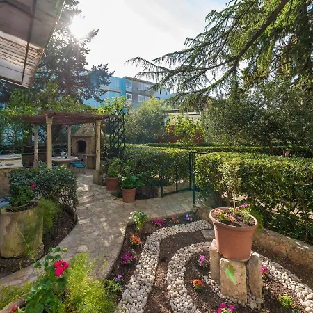Apartment Terrace I