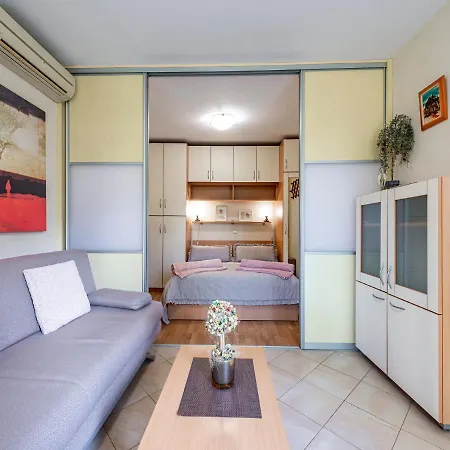 Apartment Terrace I