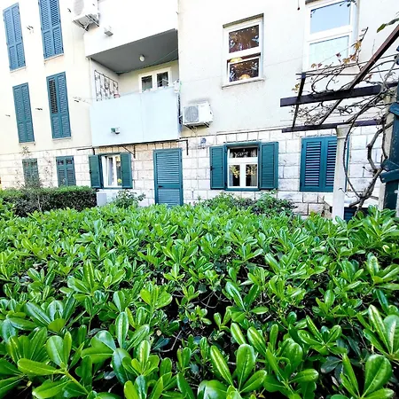Terrace I Apartment *